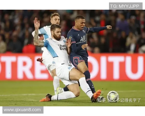 西甲激战：巴黎圣日耳曼逆转尤文图斯补时绝杀引发全场狂欢