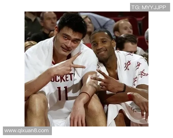 姚明：从中国篮球巨星到世界篮坛的传奇之路与影响