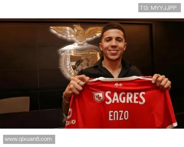 英超激战本菲卡与国米握手言和红牌事件引发全场热议 英超激战本菲卡与国米握手言和红牌事件引发全场热议