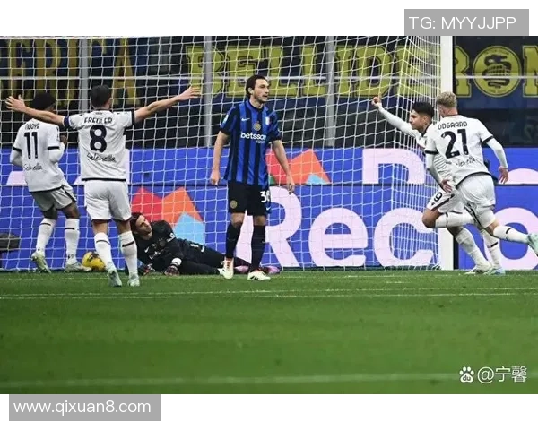 国米逆转皇马友谊赛精彩瞬间乌龙球成比赛转折点引发全场狂欢 国米逆转皇马友谊赛精彩瞬间乌龙球成比赛转折点引发全场狂欢