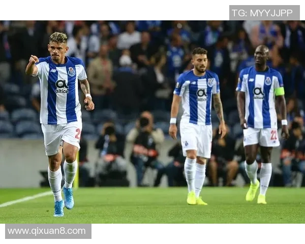 意甲赛场波尔图小胜里昂引发热议全场瞬间回顾与焦点分析